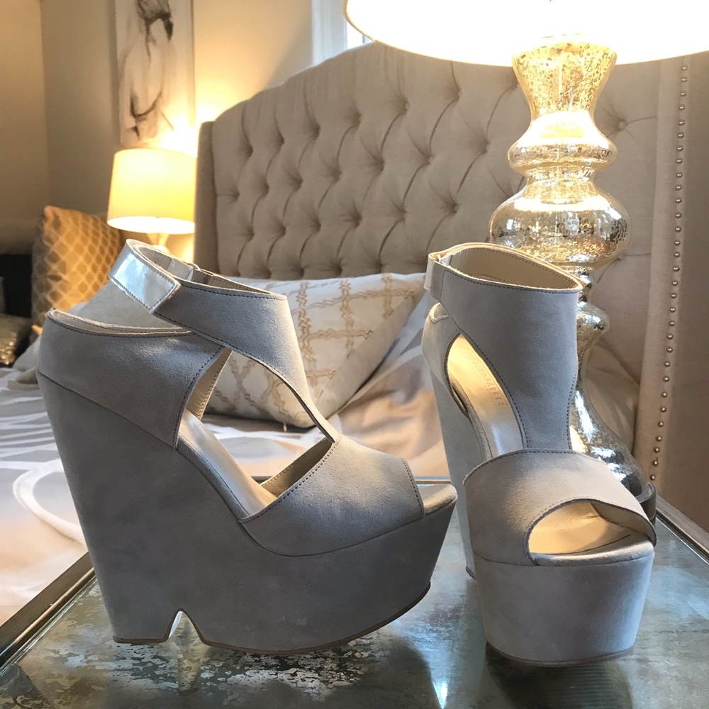 Weekend Barber Futuristic Platform Wedges SZ 8.5